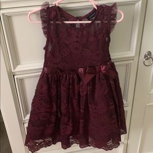 Girl’s dress